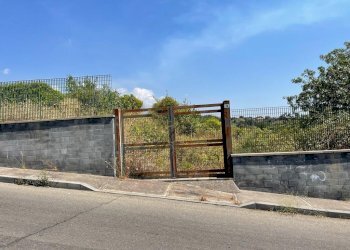 WhatsApp Image 2022-08-05 at 16.21.10 (2).jpeg - Terreno agricolo Tremestieri Etneo - foto 2