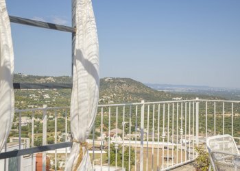 28.JPG - Casa indipendente Via de Landria Balsamo 6, Ostuni - foto 2