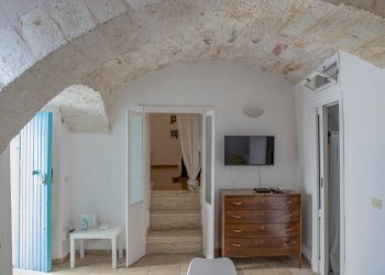 5.JPG - Casa indipendente Via de Landria Balsamo 6, Ostuni - foto 9