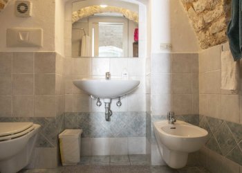 8.JPG - Casa indipendente Via de Landria Balsamo 6, Ostuni - foto 11