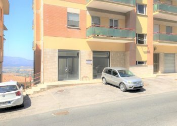 IMG_0215.JPG - Locale Commerciale Via della Peschiera, Anagni - foto 9