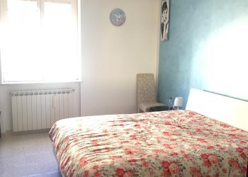 camera - Trilocale via Turati, Savona (zona Valloria) - foto 3