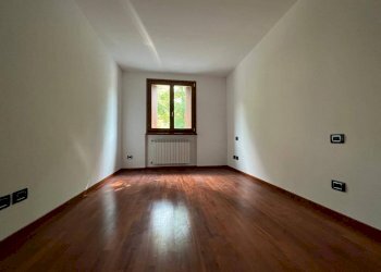 Three-room apartment via Adamello, Almenno San Salvatore - photo 12