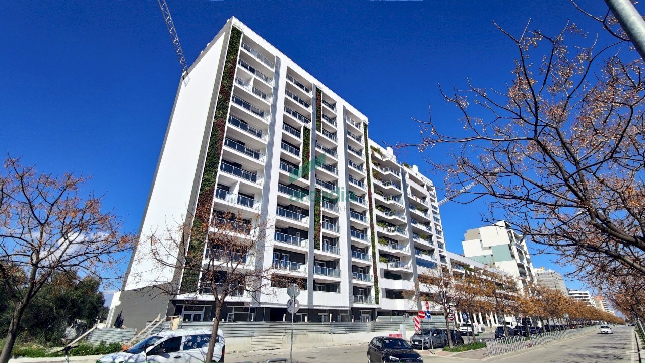 facciata - Office Via Orfeo Mazzitelli 45, Bari - photo 1