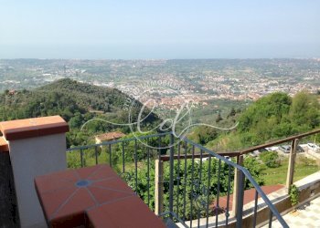 322014.jpg - Four-room apartment Pietrasanta - photo 1
