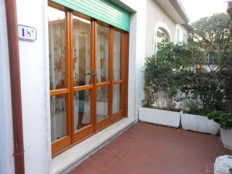 490185.jpg - Four-room apartment Forte dei Marmi - photo 1