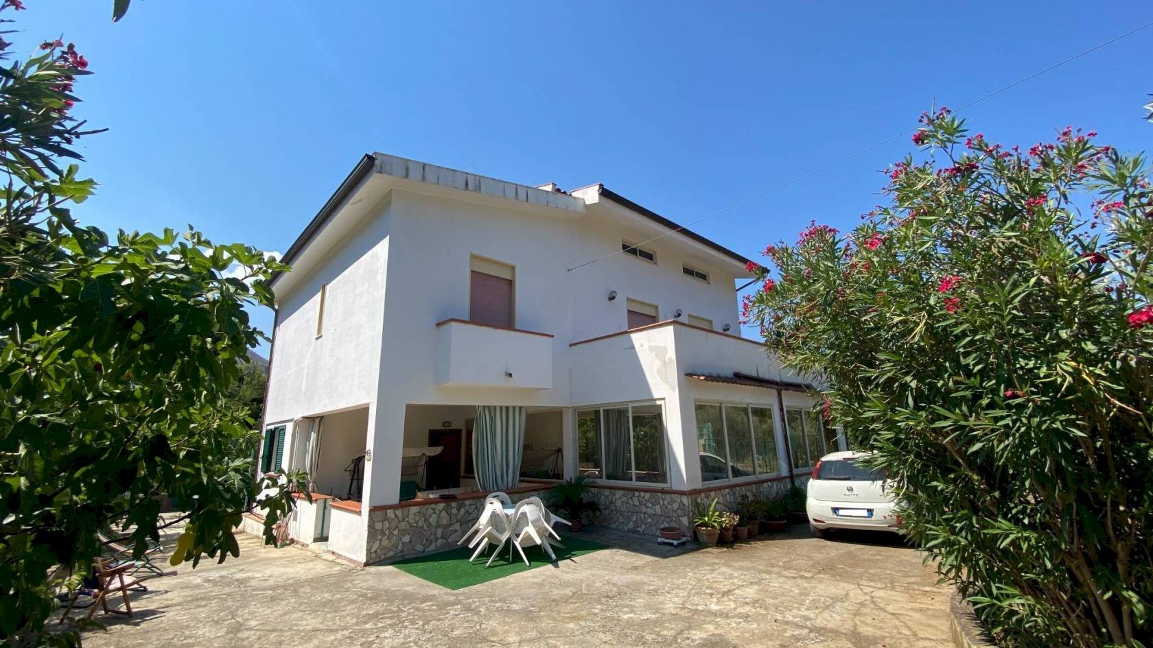 Villa via Pablo Neruda, Torretta - foto 1