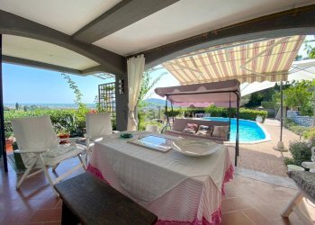 ca55.jpg - Villa Castelnuovo Magra - foto 1