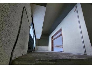 WhatsApp Image 2022-08-04 at 21.43.21.jpeg - Commercial Premises Via San Giovanni alle Catacombe 11, Siracusa - photo 4