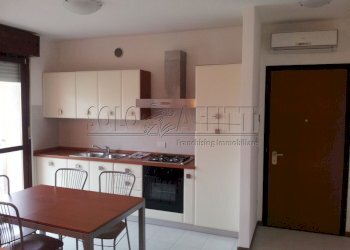 002.jpg - Bilocale Via Emilio Lussu 4, Legnago - foto 2