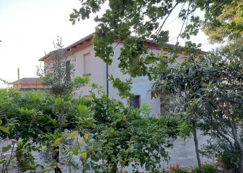 esterno - Casa Colonica Via PIEVE SANT'ANDREA, 2, frazione Monte Catone, Imola - foto 2