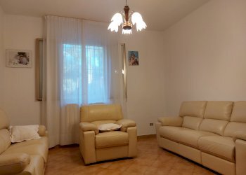 soggiorno - Casa Colonica Via PIEVE SANT'ANDREA, 2, frazione Monte Catone, Imola - foto 6