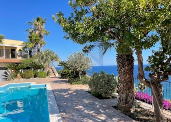 Villa Unifamiliare Ospedaletti - foto 1