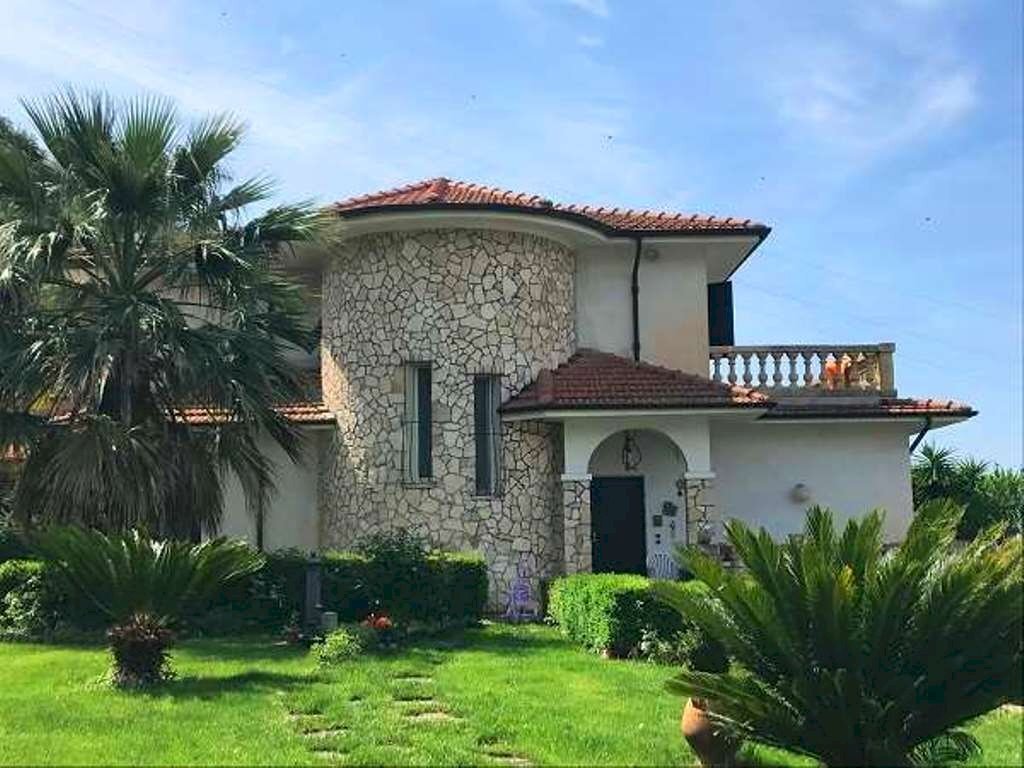 Villa Unifamiliare Vallecrosia - foto 1