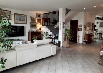 sala.jpg - Villa via della prugnoliccia, Livorno - foto 7