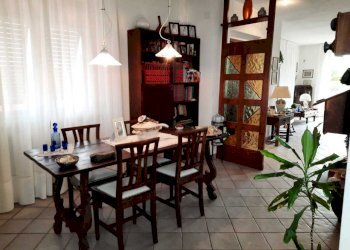 zona pranzo.jpg - Villa via della prugnoliccia, Livorno - foto 9