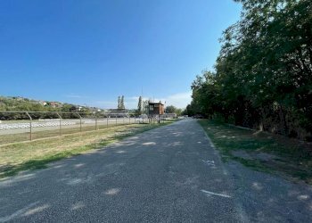 Negozio CONTRADA FIUME TAVO N., Cappelle sul Tavo - foto 16