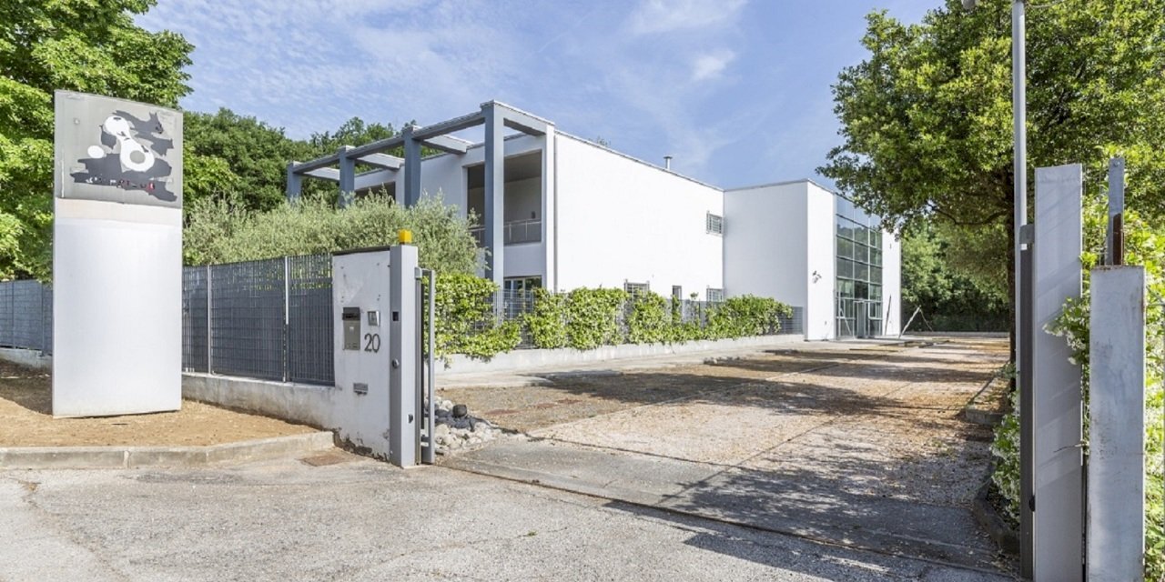 entrata - Ufficio Via Massimo Bontempelli 8, Perugia - foto 2