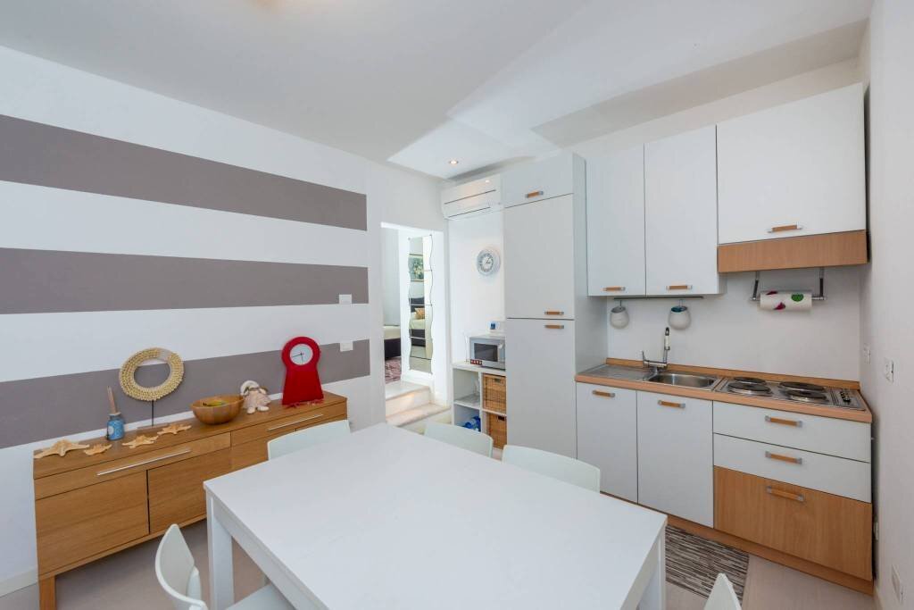 Cucina - Bilocale via Felice Gazzolo, 7, Genova - foto 1