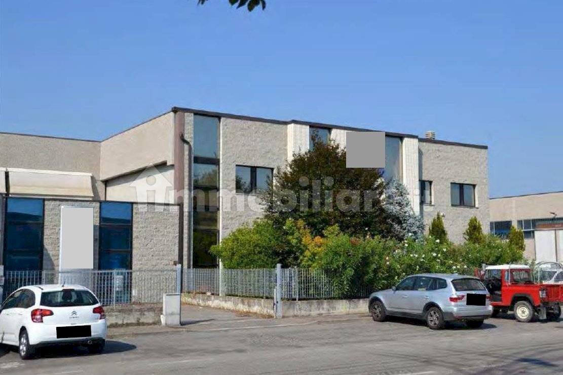 Capannone Piacenza - foto 2