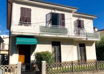 IMG-5213.jpg - Porzione di casa Ameglia - foto 14