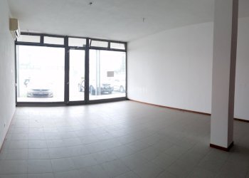 015.jpg - Locale Commerciale Via Lussu, Legnago - foto 6