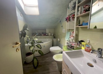 IMG_7452.jpg - Mansarda Fosdinovo - foto 12