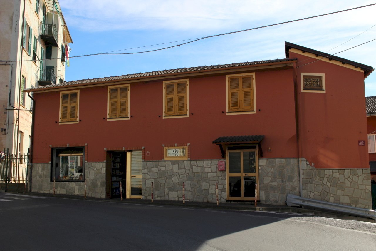 11.JPG - Locale Commerciale Uscio - foto 1