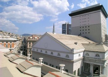 Quadrilocale Piazza Raffaele de Ferrari, 4, Genova (zona Centro) - foto 1