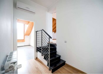 Quadrilocale Piazza Raffaele de Ferrari, 4, Genova (zona Centro) - foto 5