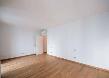 Quadrilocale Piazza Raffaele de Ferrari, 4, Genova (zona Centro) - foto 13