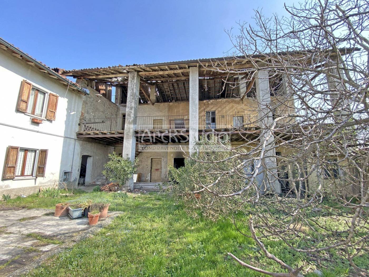Facciata - Rustico via Treviglio, Cassano d'Adda - foto 1