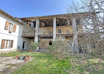 Facciata - Rustico via Treviglio, Cassano d'Adda - foto 1