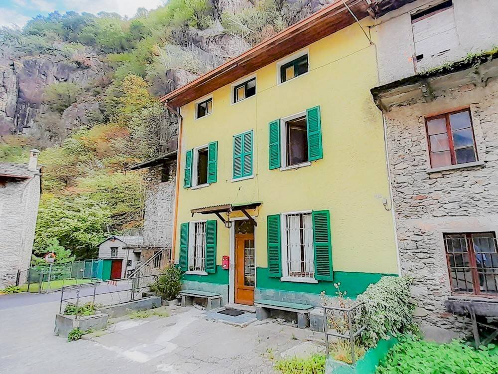 Independent house via Asilo, Forcola - photo 2