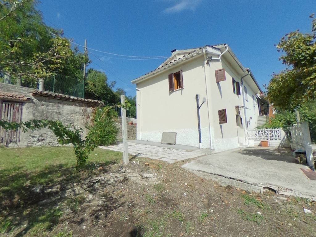 Giardino - Casa indipendente via Cerroneto, Greccio - foto 2