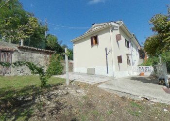 Giardino - Casa indipendente via Cerroneto, Greccio - foto 2