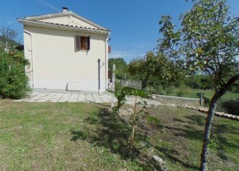 Giardino - Casa indipendente via Cerroneto, Greccio - foto 3