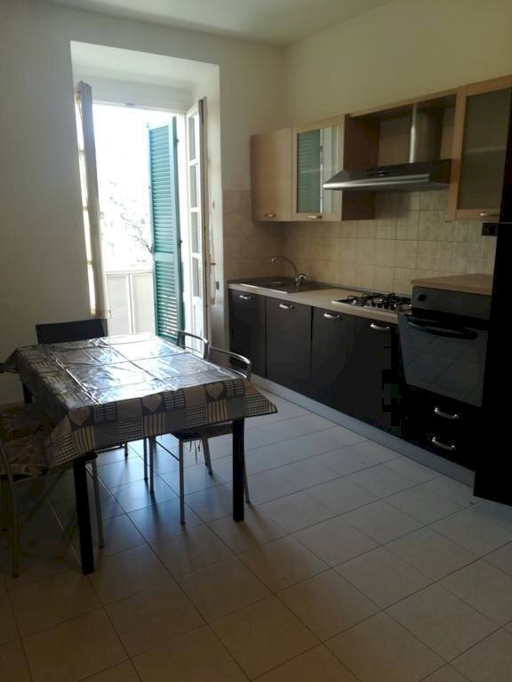 Two-room apartment via Francesco Crispi, Massa - photo 1