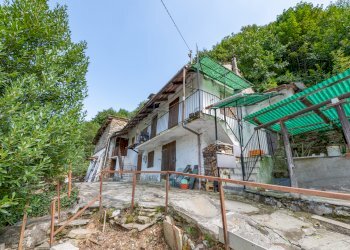 Facciata - Casa indipendente Località Barrale, 1, Luserna San Giovanni - foto 5