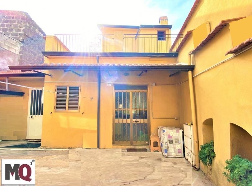 Independent house Carinola - photo 1