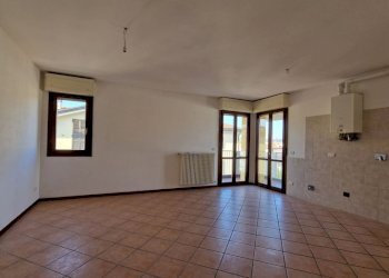 One-room apartment Massa Lombarda - photo 11