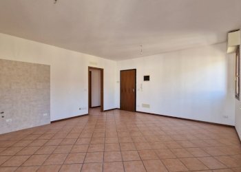 One-room apartment Massa Lombarda - photo 13