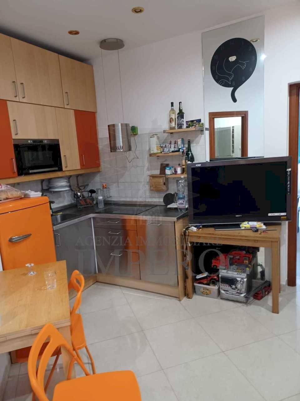 ventimiglia rosso 4.jpg - Two-room apartment Via Giuseppe Garibaldi 1A, Ventimiglia - photo 1