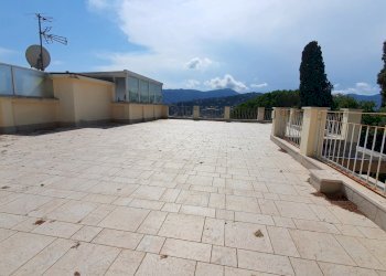 20220826_154705.jpg - Attico Rapallo - foto 11