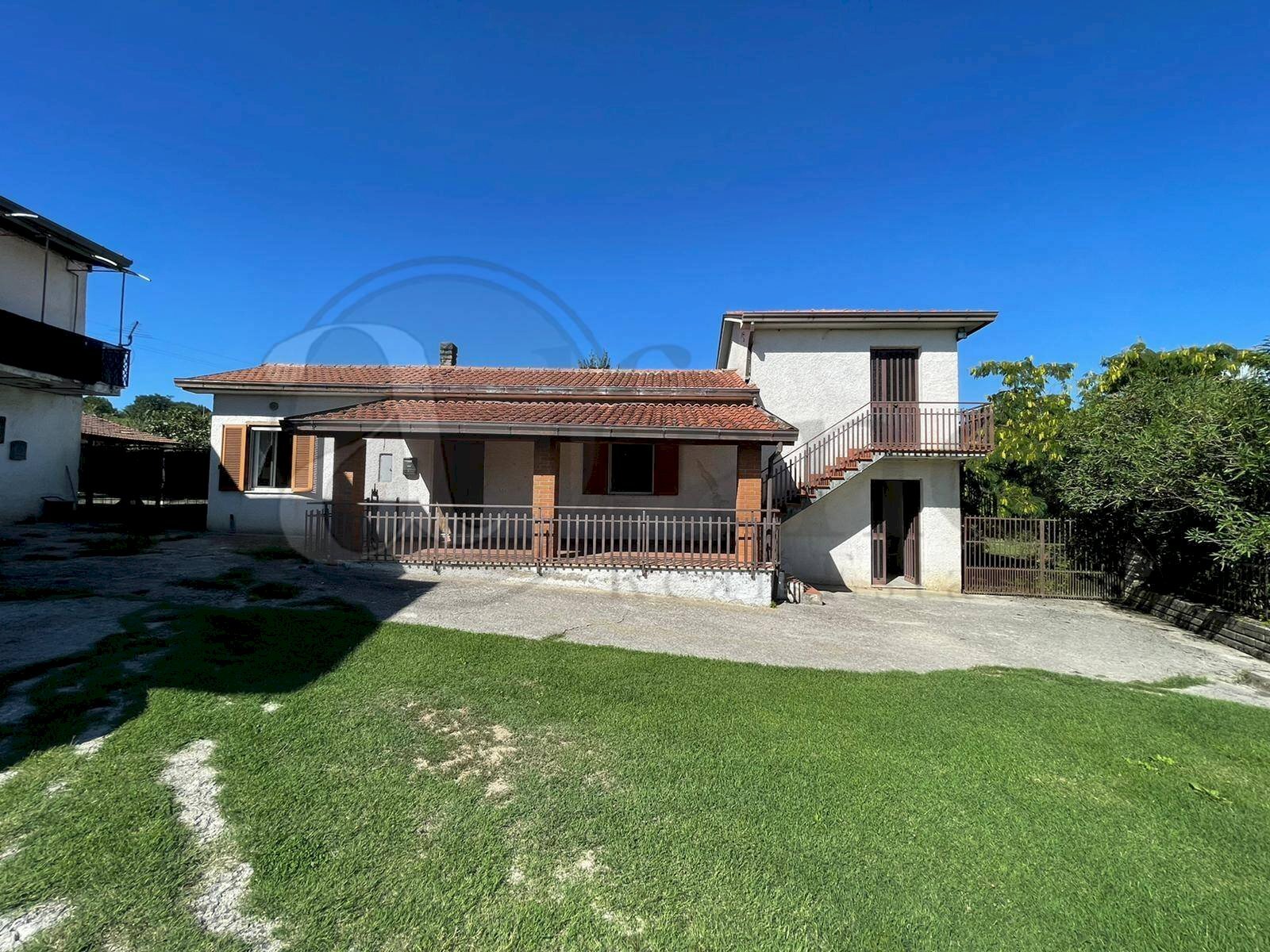 Independent house Via Collefosso I, Colfelice - photo 1