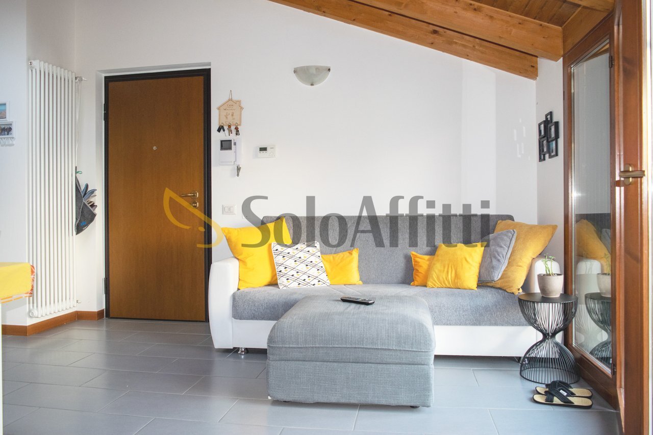 zona giorno - Three-room apartment Cabiate - photo 1