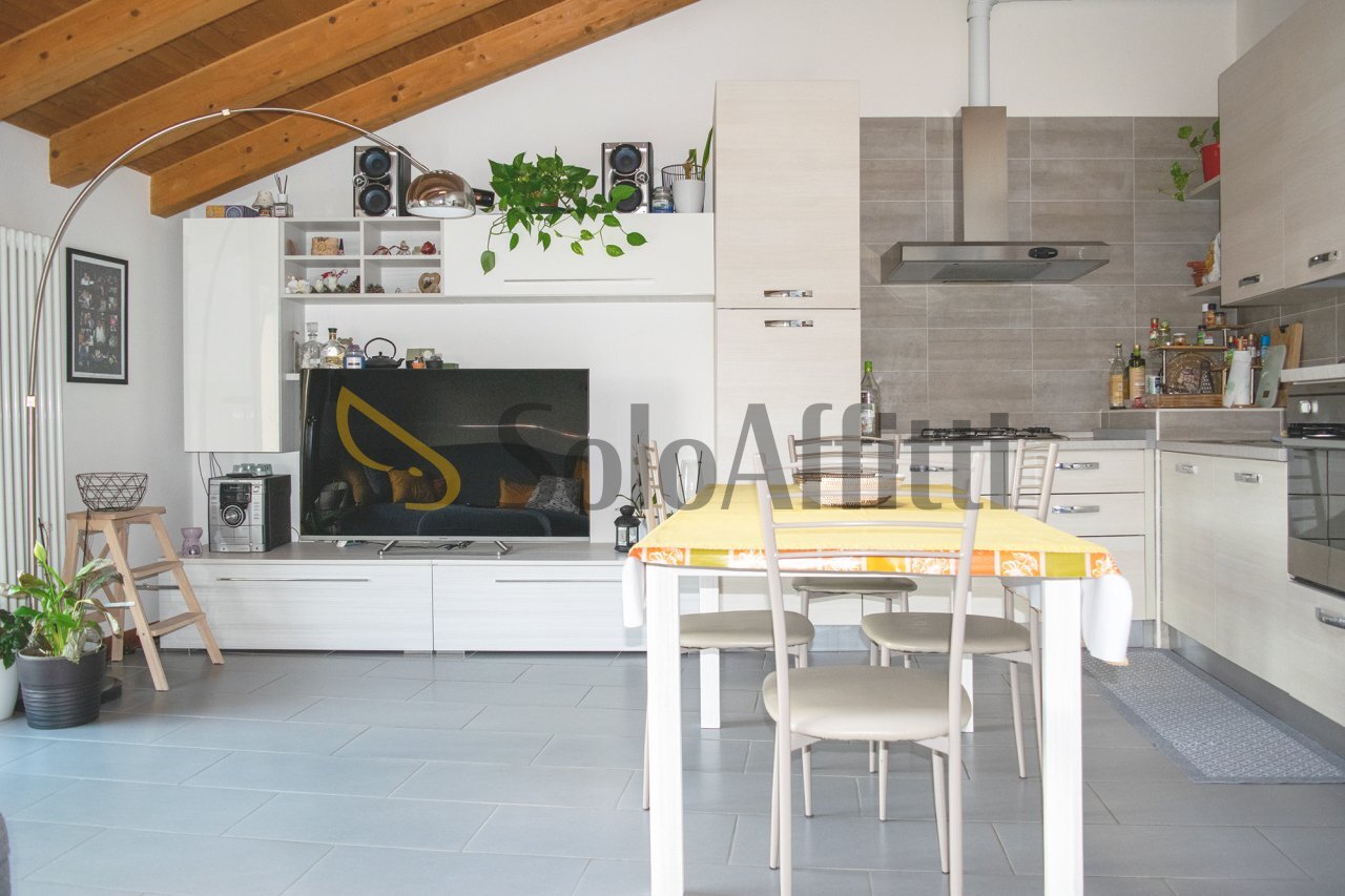 zona giorno - Three-room apartment Cabiate - photo 3