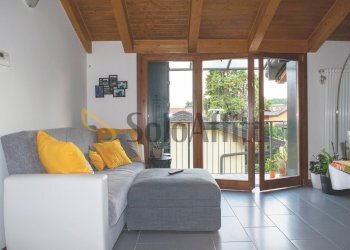 zona giorno - Three-room apartment Cabiate - photo 2