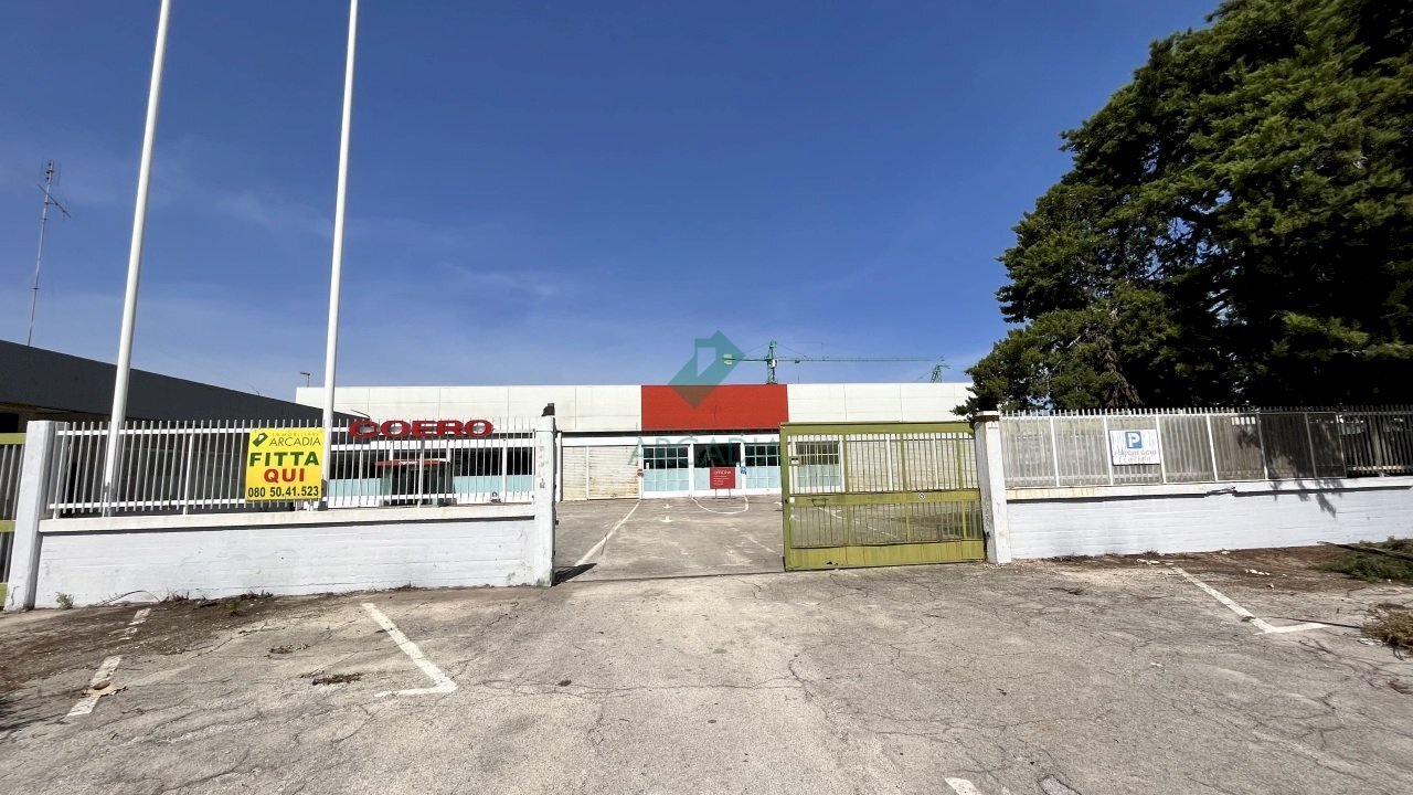 fronte - Commercial Premises Via Fratelli Philips 11, Bari - photo 2