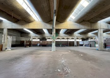 interni - Locale Commerciale Via Fratelli Philips 11, Bari - foto 3